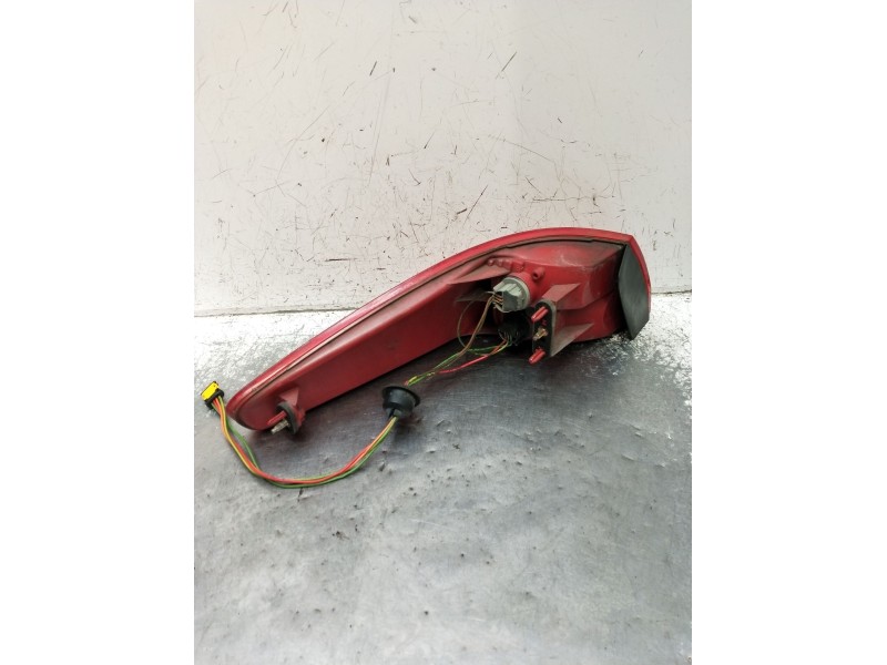 Recambio de piloto trasero derecho para peugeot 607 (9d, 9u) 2.7 hdi 24v referencia OEM IAM   2004