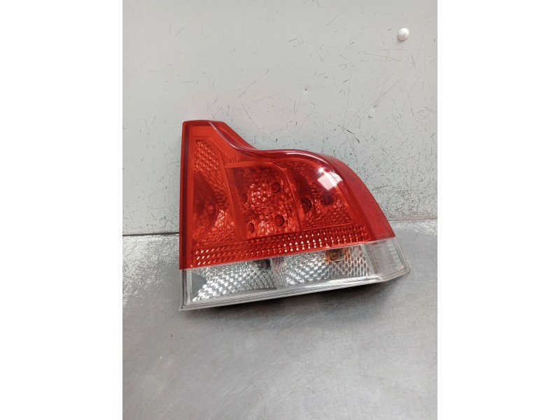 Recambio de piloto trasero derecho para volvo s60 i (384) d5 referencia OEM IAM   2000