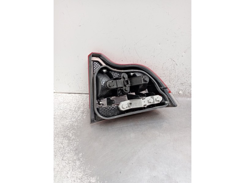 Recambio de piloto trasero izquierdo para volvo s60 i (384) d5 referencia OEM IAM   2000