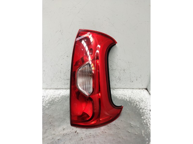 Recambio de piloto trasero derecho para fiat panda (312_, 319_) 1.2 (312pxa1a) referencia OEM IAM   2012