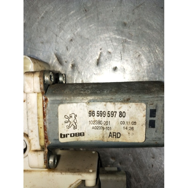 Recambio de elevalunas trasero derecho para peugeot 607 (9d, 9u) 2.7 hdi 24v referencia OEM IAM 9659959780 4P 2004