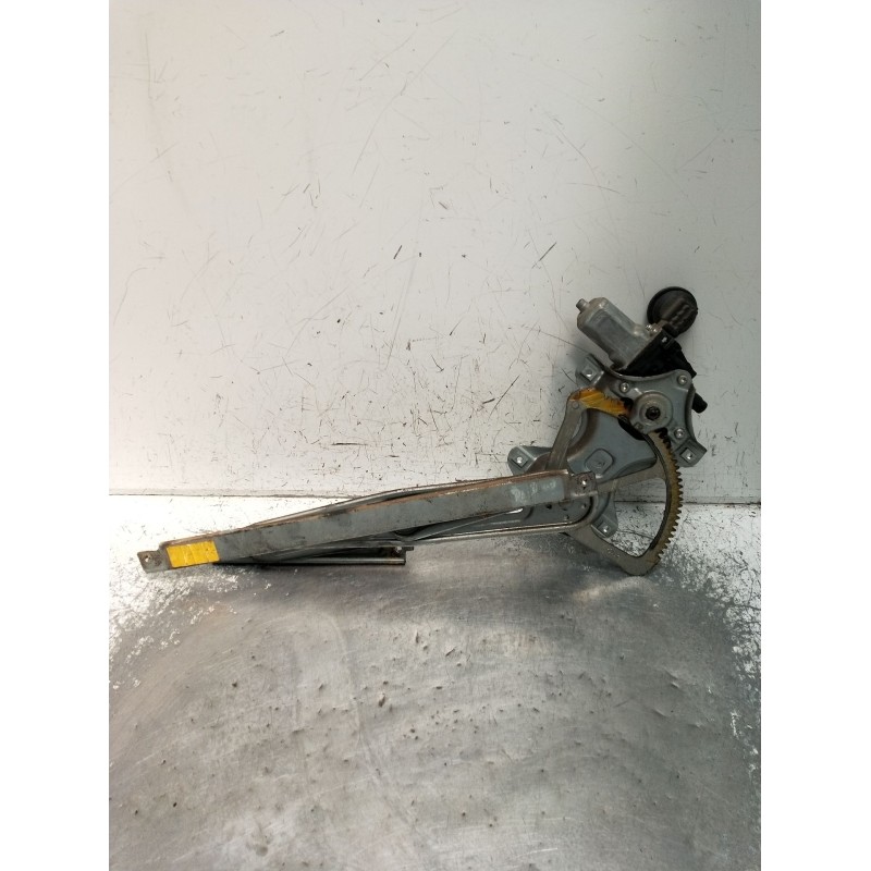 Recambio de elevalunas delantero derecho para toyota yaris (_p9_) 1.3 vvt-i (scp90_) referencia OEM IAM 857100D100 3P 2005