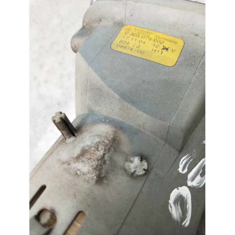 Recambio de faro antiniebla derecho para volvo v50 (545) 2.0 d referencia OEM IAM 0305075002 08678700 VER FOTOS 2004