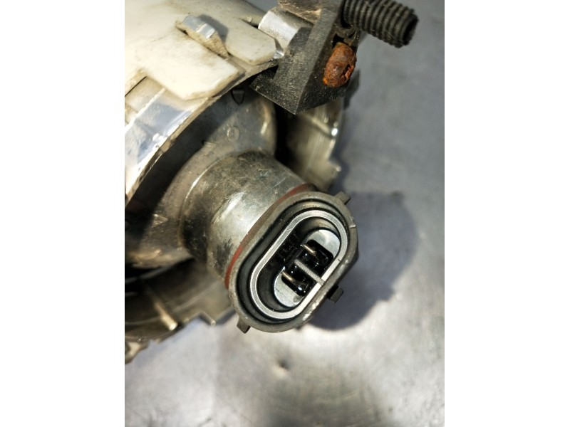 Recambio de faro antiniebla izquierdo para volvo v50 (545) 2.0 d referencia OEM IAM   2004