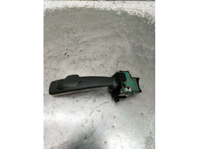 Recambio de mando limpia para volvo v50 (545) 2.0 d referencia OEM IAM 17D770  2004
