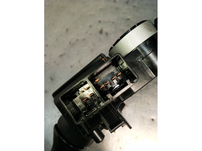 Recambio de mando luces para toyota yaris (_p9_) 1.3 vvt-i (scp90_) referencia OEM IAM   2005