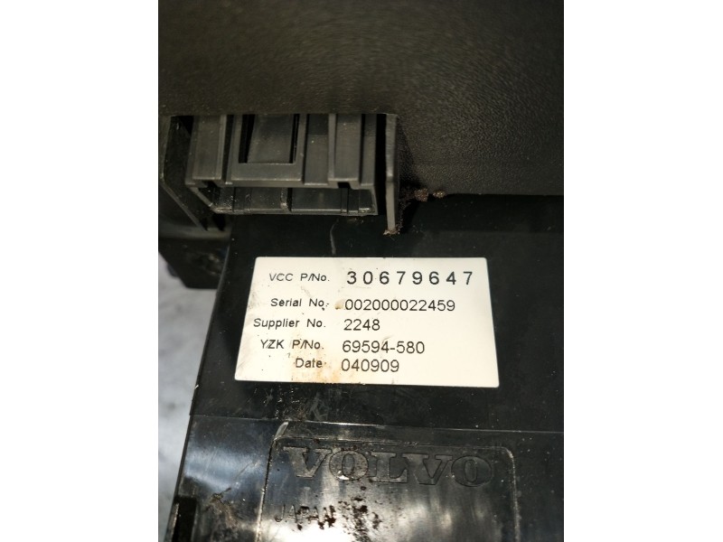Recambio de mando calefaccion / aire acondicionado para volvo v50 (545) 2.0 d referencia OEM IAM 30679647 69594580 040909 2004