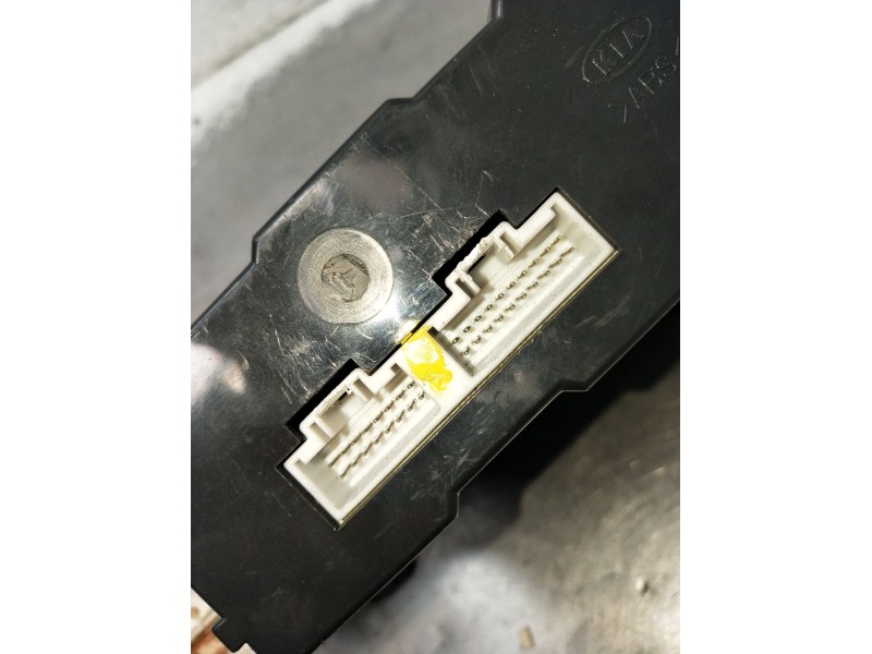 Recambio de mando calefaccion / aire acondicionado para kia carnival ii (gq) 2.9 crdi referencia OEM IAM 0K53B61190 S411200176M9