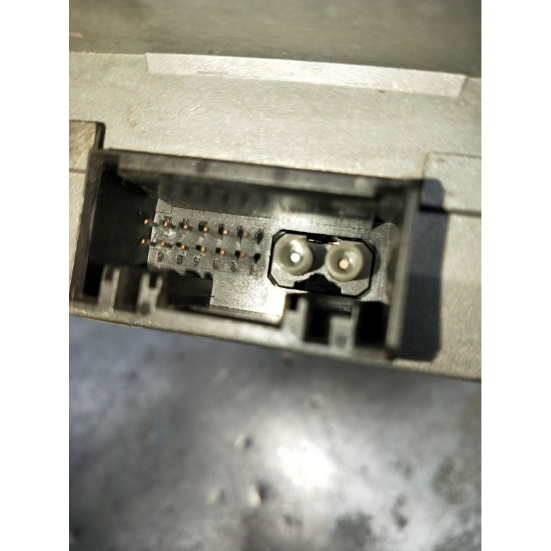 Recambio de pantalla multifuncion para peugeot 607 (9d, 9u) 2.7 hdi 24v referencia OEM IAM 9660361480  2004