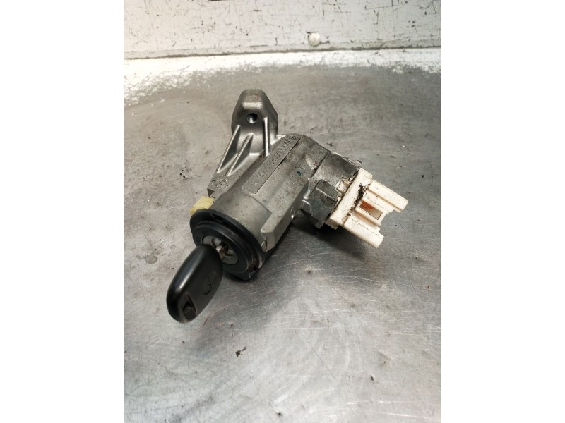 Recambio de conmutador de arranque para toyota yaris (_p9_) 1.3 vvt-i (scp90_) referencia OEM IAM N0502241256B  2005