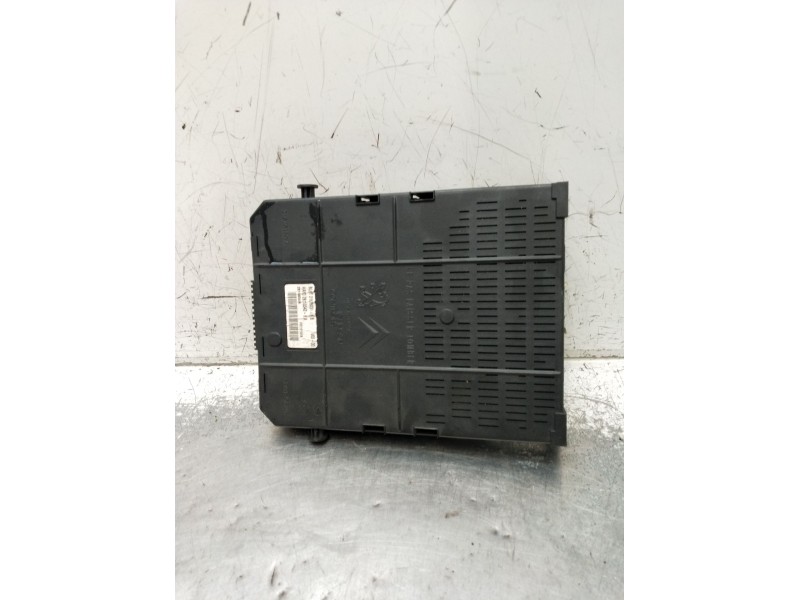 Recambio de caja reles / fusibles para peugeot 607 (9d, 9u) 2.7 hdi 24v referencia OEM IAM 216760315B 281133426A 281148344A 2004