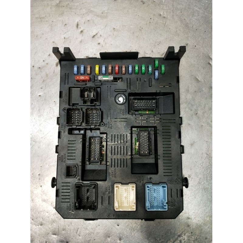 Recambio de caja reles / fusibles para peugeot 607 (9d, 9u) 2.7 hdi 24v referencia OEM IAM 216760315B 281133426A 281148344A 2004