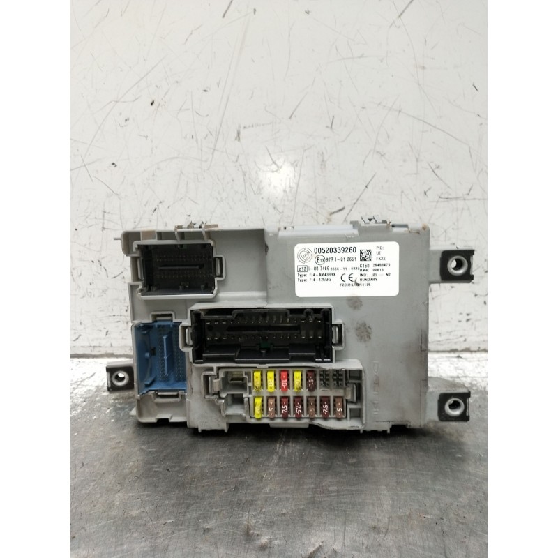 Recambio de caja reles / fusibles para fiat panda (312_, 319_) 1.2 (312pxa1a) referencia OEM IAM 00520339260 F14AM433RX 28488479