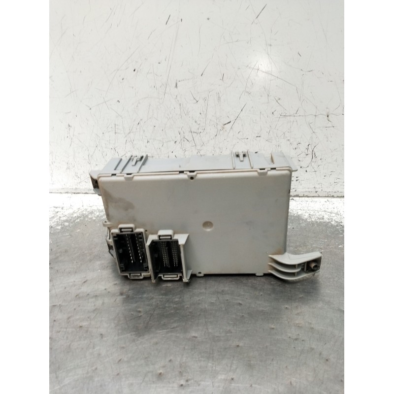 Recambio de caja reles / fusibles para fiat panda (312_, 319_) 1.2 (312pxa1a) referencia OEM IAM 00520339260 F14AM433RX 28488479