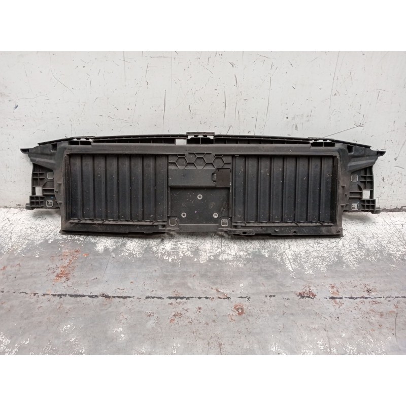 Recambio de rejilla delantera para mercedes-benz clase c (w206) c 200 d (206.003) referencia OEM IAM   