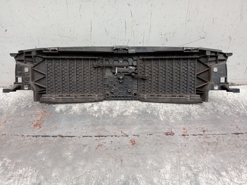 Recambio de rejilla delantera para mercedes-benz clase c (w206) c 200 d (206.003) referencia OEM IAM   