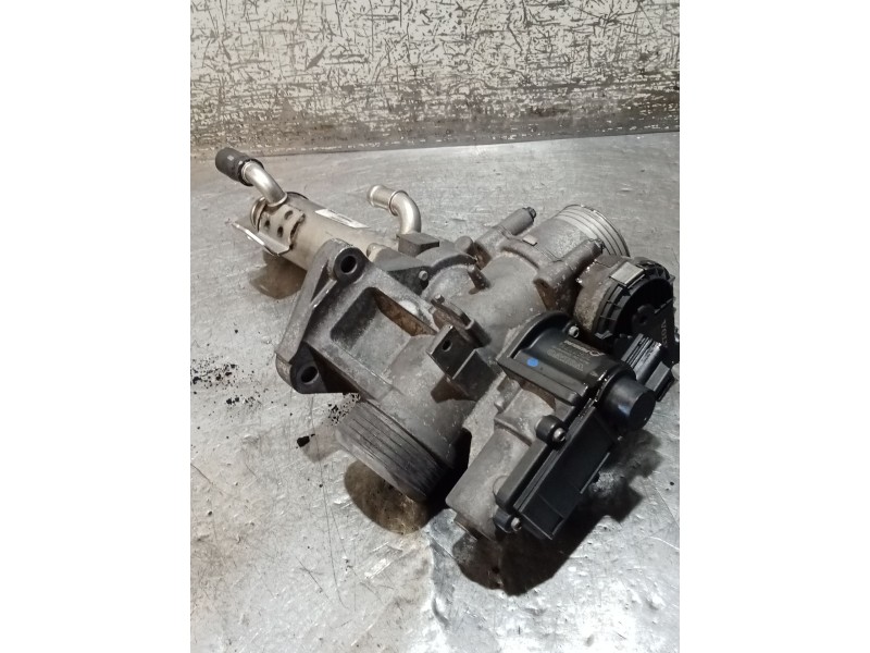 Recambio de valvula egr para volvo s60 i (384) d5 referencia OEM IAM 8692720 0281002701 30677714 70057503