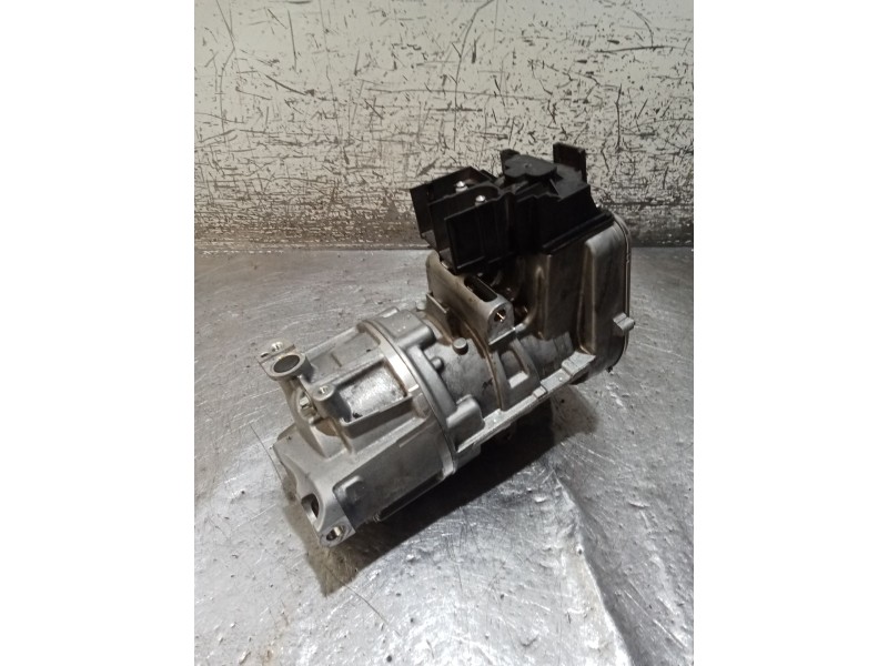 Recambio de compresor aire acondicionado para mercedes-benz clase c (w206) c 200 d (206.003) referencia OEM IAM A0008308004 G438