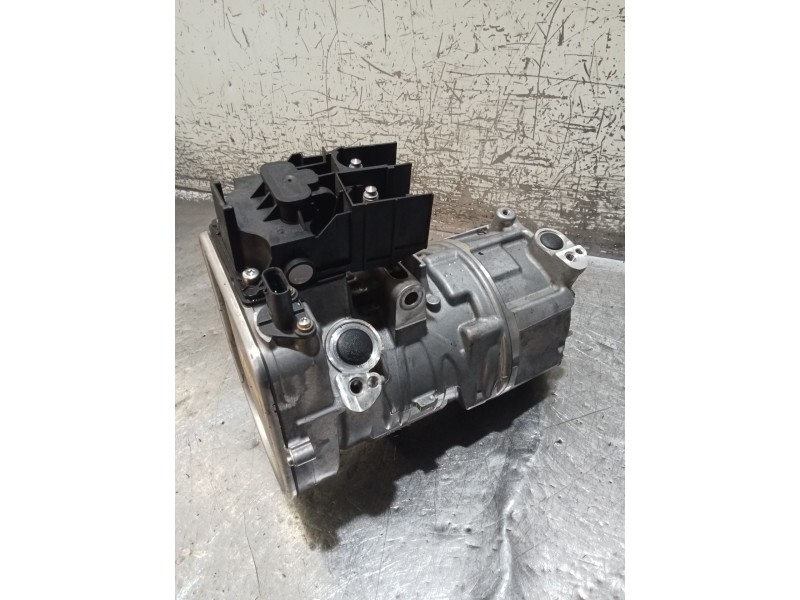 Recambio de compresor aire acondicionado para mercedes-benz clase c (w206) c 200 d (206.003) referencia OEM IAM A0008308004 G438