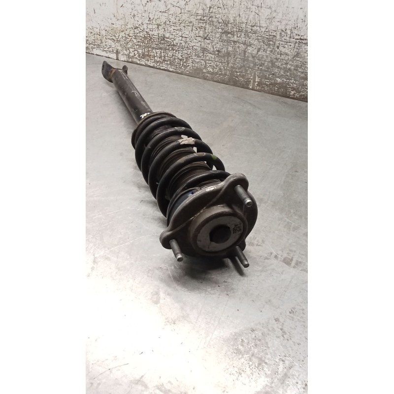 Recambio de amortiguador delantero derecho para mercedes-benz clase c (w206) c 200 d (206.003) referencia OEM IAM A2063206000  2