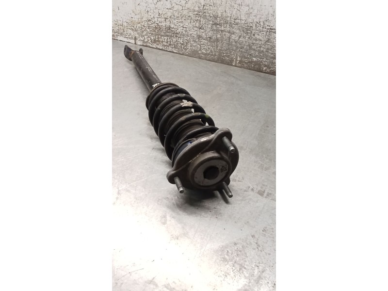 Recambio de amortiguador delantero derecho para mercedes-benz clase c (w206) c 200 d (206.003) referencia OEM IAM A2063206000  2