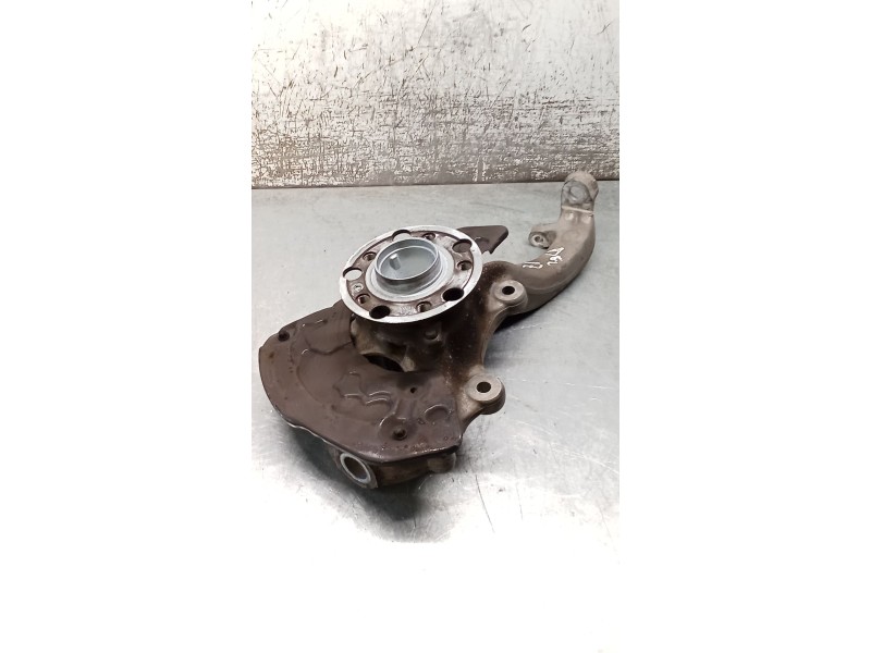 Recambio de mangueta delantera izquierda para mercedes-benz clase c (w206) c 200 d (206.003) referencia OEM IAM 2060100  21