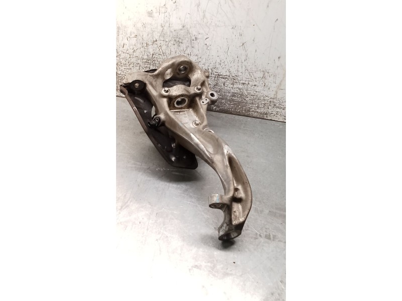 Recambio de mangueta delantera izquierda para mercedes-benz clase c (w206) c 200 d (206.003) referencia OEM IAM 2060100  21