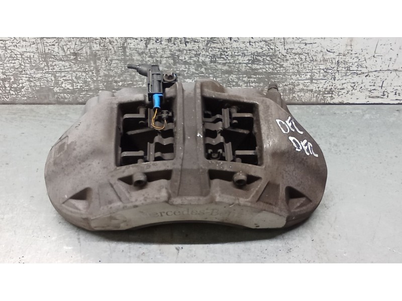 Recambio de pinza freno delantera derecha para mercedes-benz clase c (w206) c 200 d (206.003) referencia OEM IAM  BREMBO 21