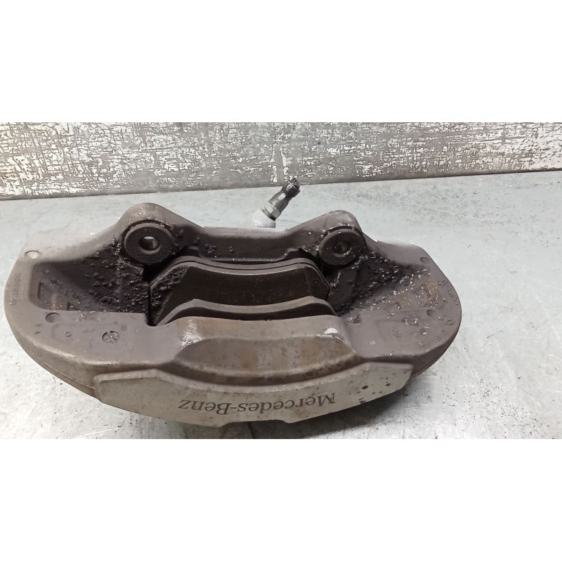 Recambio de pinza freno delantera izquierda para mercedes-benz clase c (w206) c 200 d (206.003) referencia OEM IAM  BREMBO 21