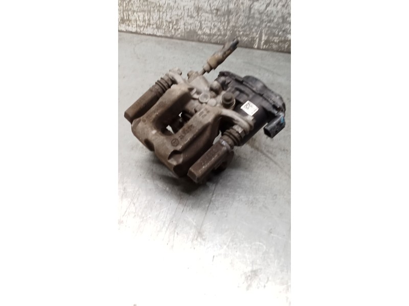 Recambio de pinza freno trasera izquierda para mercedes-benz clase c (w206) c 200 d (206.003) referencia OEM IAM A007A345 ELECTR