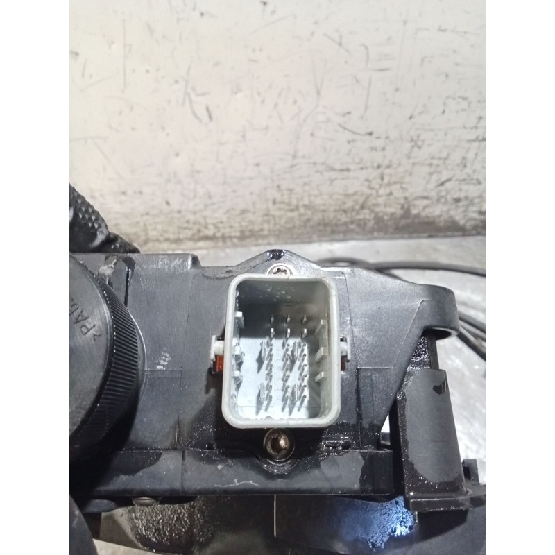 Recambio de freno de mano electrico para renault scénic ii (jm0/1_) 1.5 dci (jm02, jm13) referencia OEM IAM 8200418647  