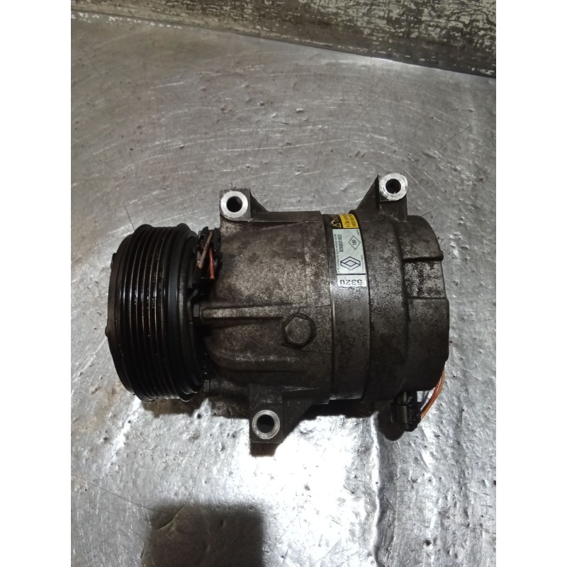 Recambio de compresor aire acondicionado para renault laguna ii (bg0/1_) 2.0 16v (bg00, bg0k, bg0p, bg0w) referencia OEM IAM 820