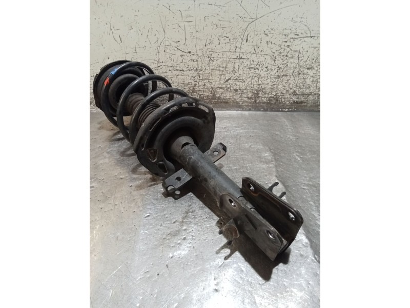 Recambio de amortiguador delantero izquierdo para renault laguna ii (bg0/1_) 2.0 16v (bg00, bg0k, bg0p, bg0w) referencia OEM IAM