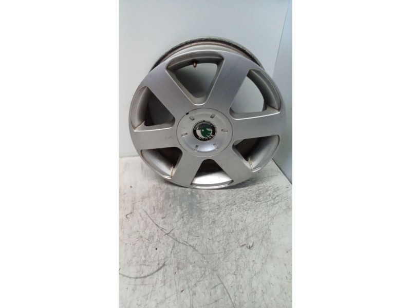 Recambio de juego llantas para skoda octavia berlina (1z3) referencia OEM IAM 6.5J16H2 1z0601025B 