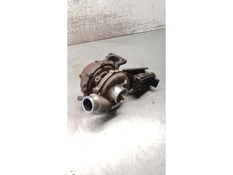 Recambio de turbocompresor para volvo s60 i (384) d5 referencia OEM IAM 30757079  