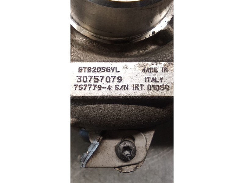 Recambio de turbocompresor para volvo s60 i (384) d5 referencia OEM IAM 30757079  