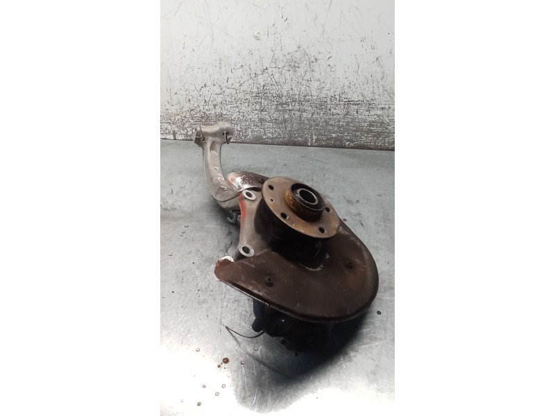 Recambio de mangueta delantera derecha para audi a4 ber. (b8) s line sportpaket / plus referencia OEM IAM   11