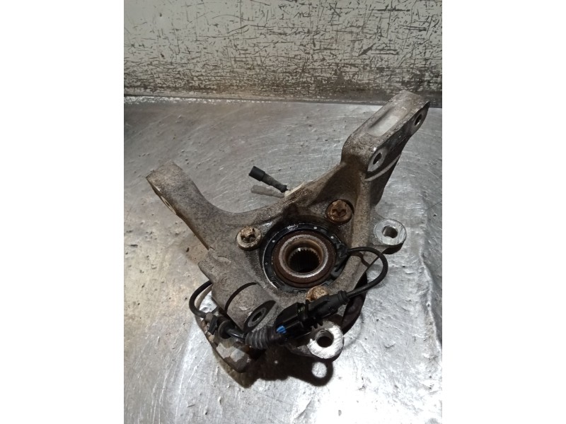 Recambio de mangueta delantera izquierda para opel vectra c gts (z02) 2.2 dti 16v (f68) referencia OEM IAM   
