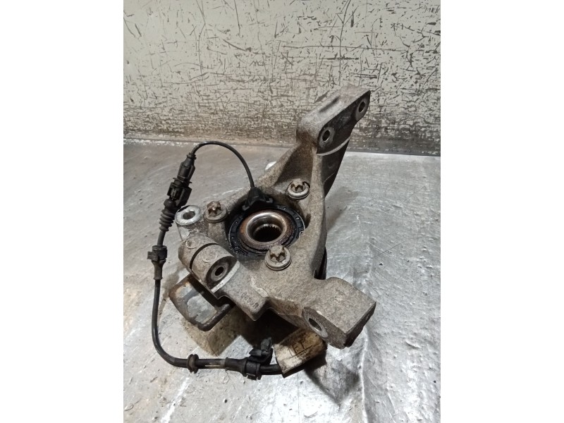 Recambio de mangueta delantera derecha para opel vectra c gts (z02) 2.2 dti 16v (f68) referencia OEM IAM   