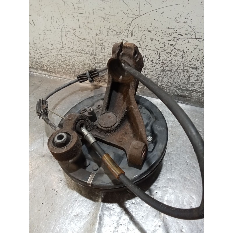Recambio de mangueta trasera derecha para ford mondeo ii sedán (bfp) 2.0 i referencia OEM IAM   