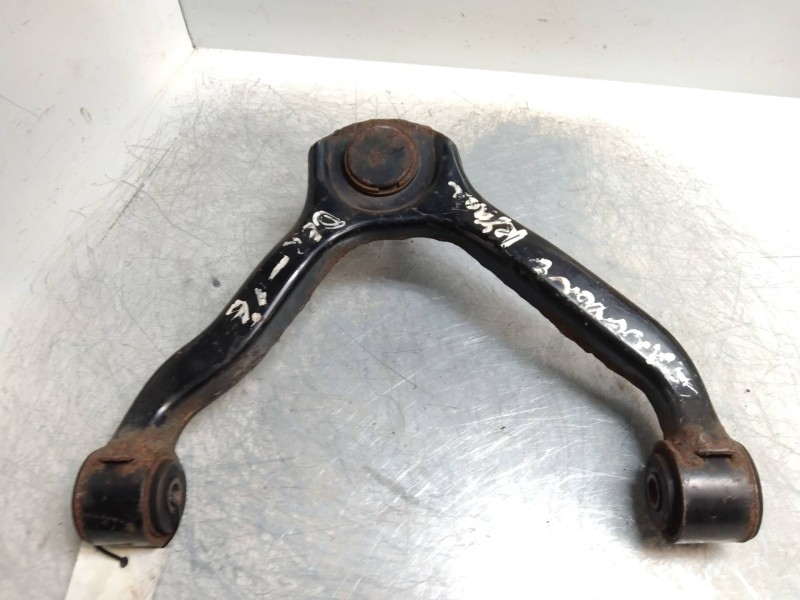 Recambio de brazo suspension superior delantero izquierdo para ssangyong kyron 2.0 referencia OEM IAM   