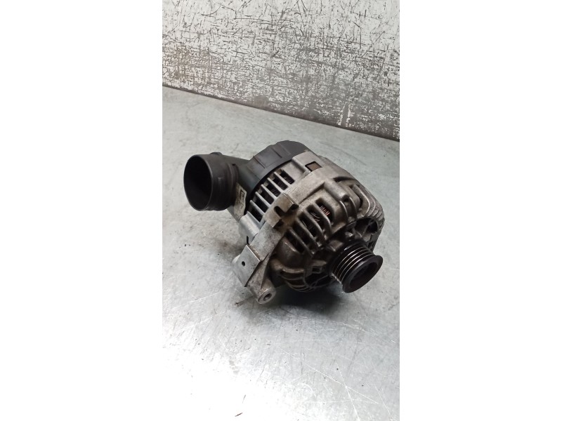 Recambio de alternador para bmw 5 (e39) 525 tds referencia OEM IAM 2246573  95
