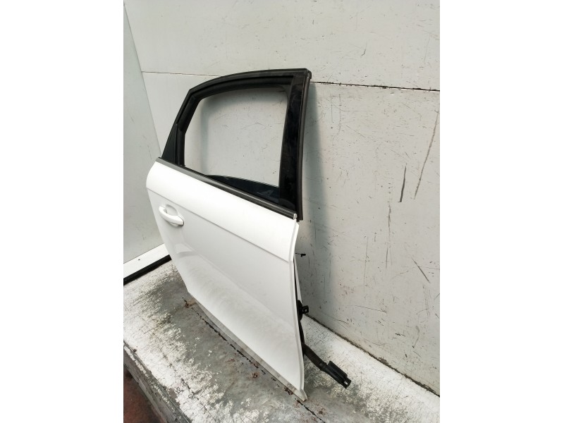 Recambio de puerta trasera derecha para audi a4 ber. (b8) s line sportpaket / plus referencia OEM IAM  4P 2011