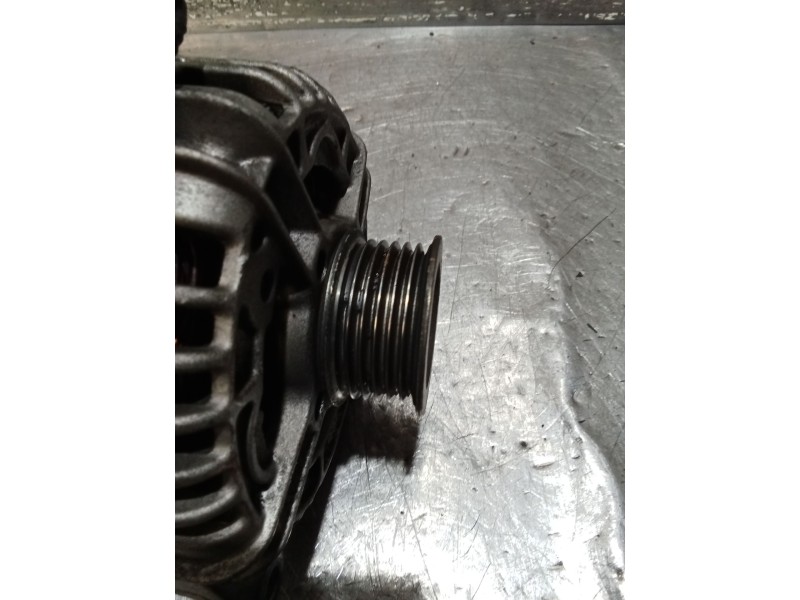 Recambio de alternador para ford mondeo ii sedán (bfp) 2.0 i referencia OEM IAM   