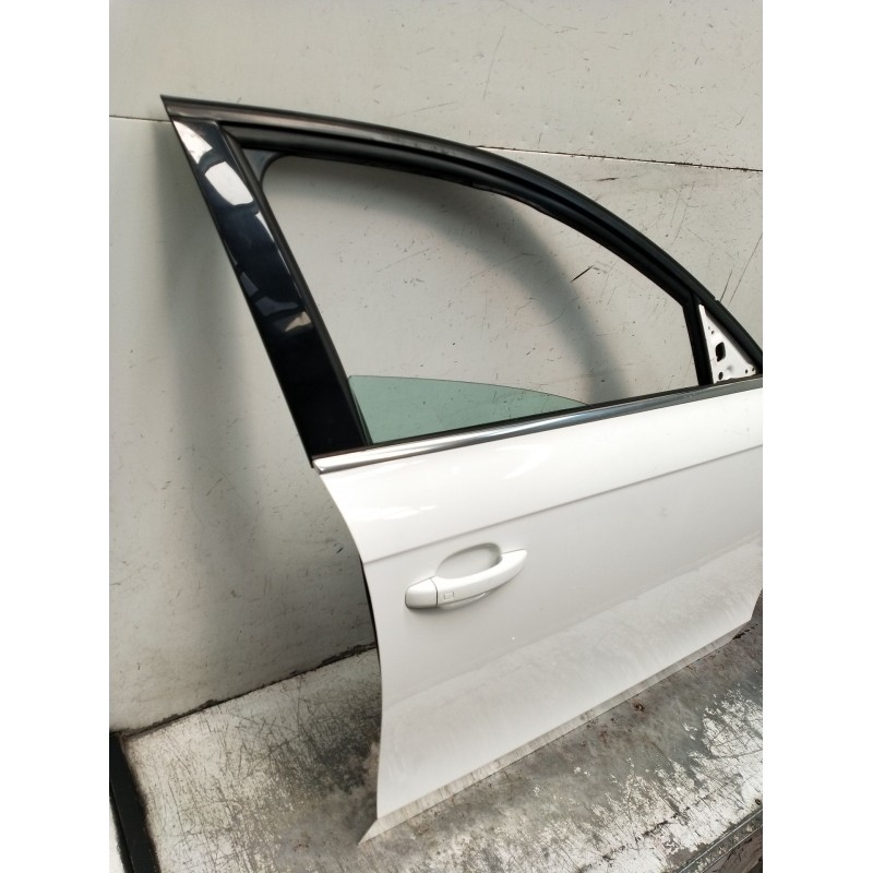 Recambio de puerta delantera derecha para audi a4 ber. (b8) s line sportpaket / plus referencia OEM IAM  4P 2011