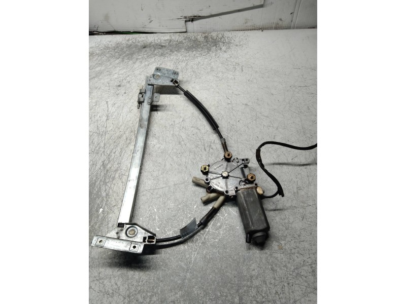 Recambio de elevalunas trasero izquierdo para audi 100 berlina (443) básico referencia OEM IAM 443839397B 443959801E 4P