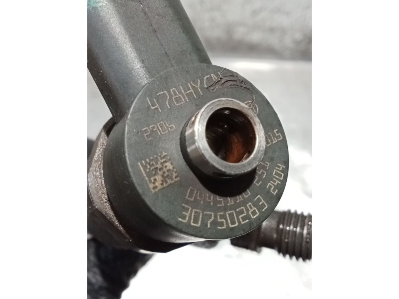 Recambio de inyector para volvo s60 i (384) d5 referencia OEM IAM   