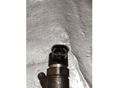 Recambio de inyector para volvo s60 i (384) d5 referencia OEM IAM    2