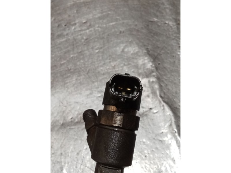 Recambio de inyector para volvo s60 i (384) d5 referencia OEM IAM   