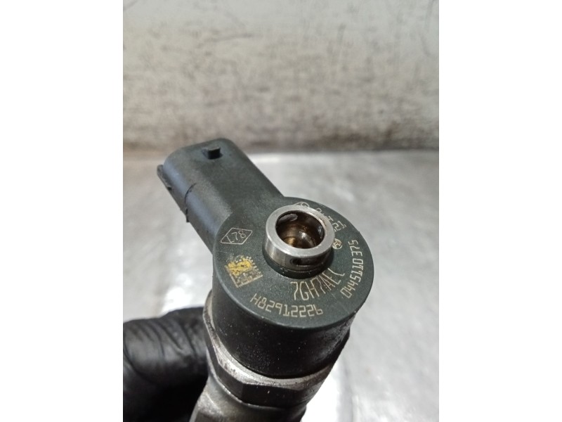 Recambio de inyector para renault master iii furgoneta (fv) 2.3 dci 125 fwd (fv0c, fv0d, fv0g, fv0h, fv0j, fv0k) referencia OEM 